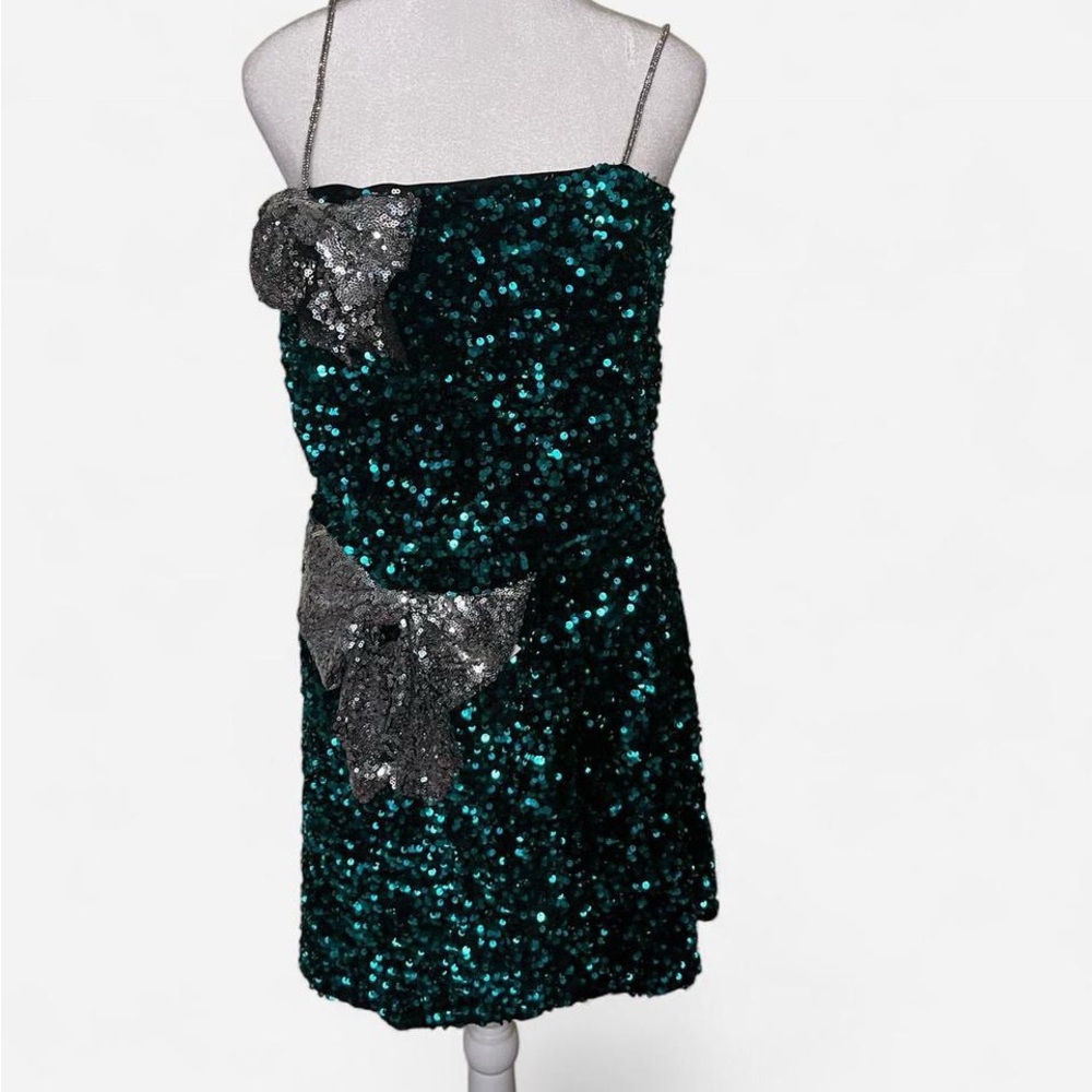 Love on a Hanger Green Sequin Holiday Set - Size XL